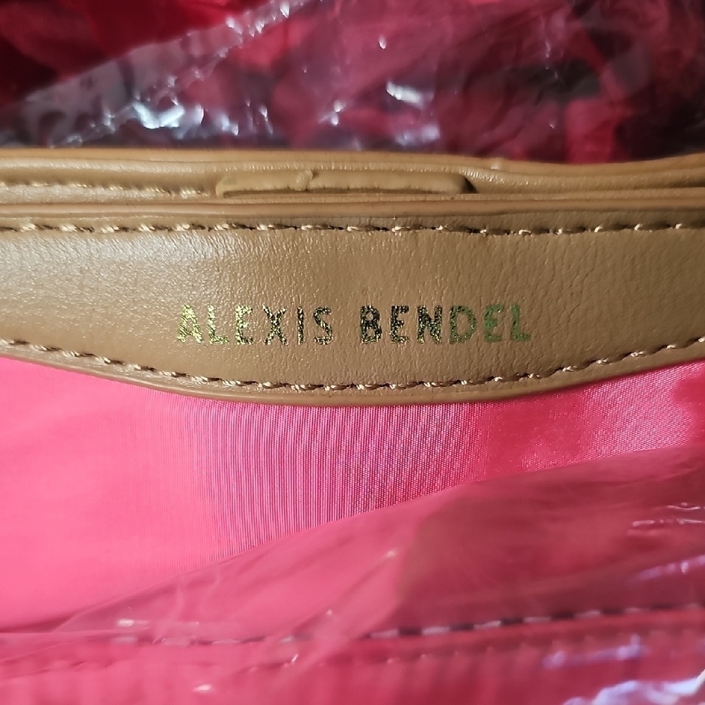 Alexis Bendel NWT Bright Pink and Tan Tote Bag - Picture 3 of 6